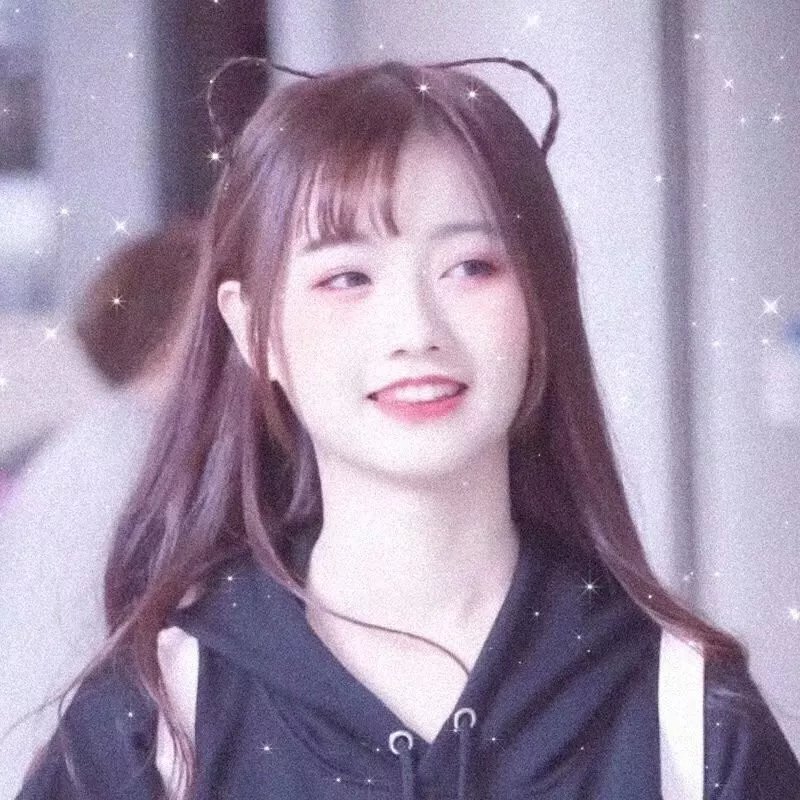 怕羞的黄莺